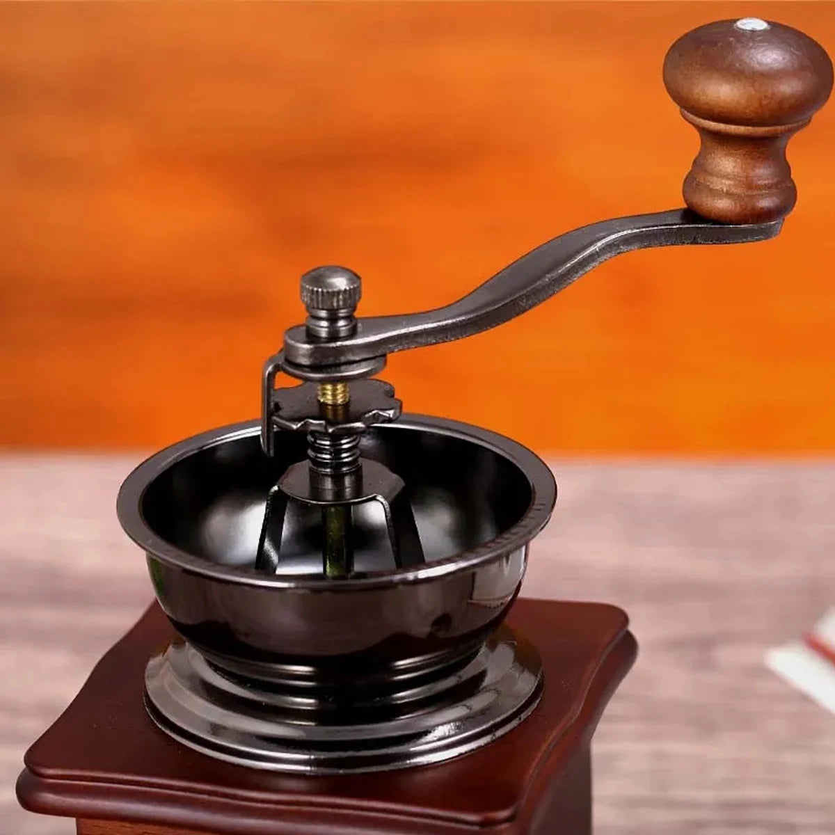 Moulin à café manuel en bois avec poignée en acier inoxydable de style rétro pour épices et grains