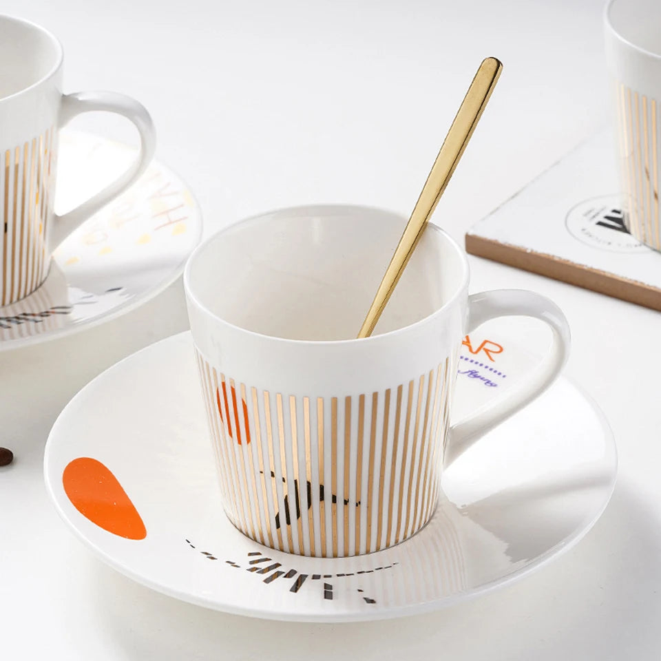 Ensemble tasse à café, soucoupe et plateau en céramique à reflet holographique mobile