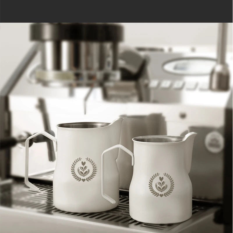 MUVNA Pichet à lait pour expresso, pichet moussant pour café 350/450 ml, tasse à bec verseur pointu