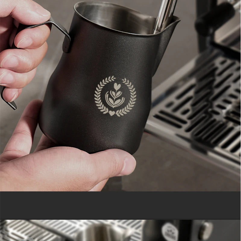 MUVNA Pichet à lait pour expresso, pichet moussant pour café 350/450 ml, tasse à bec verseur pointu