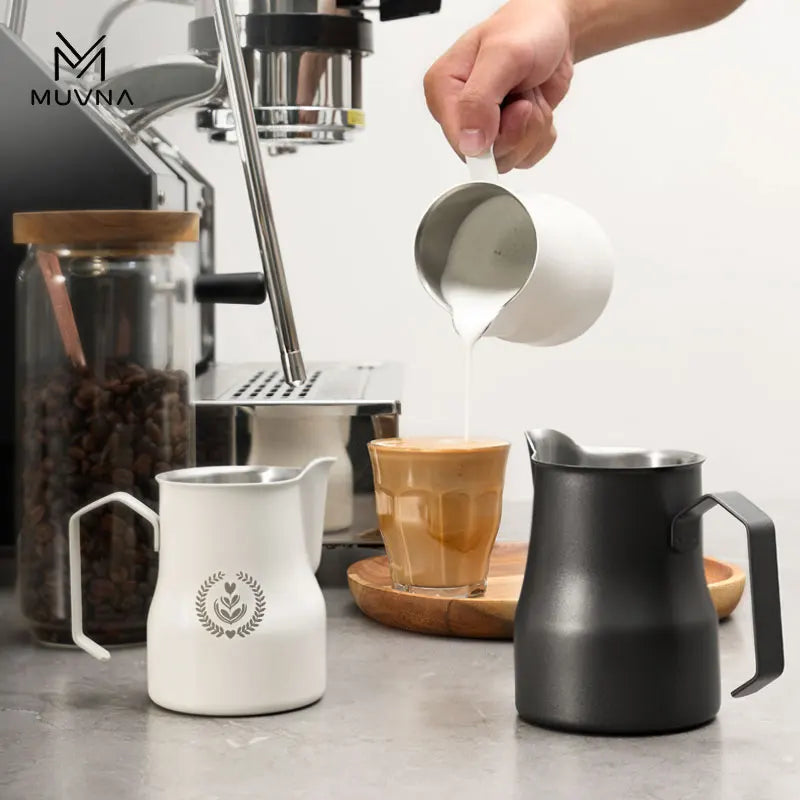 MUVNA Pichet à lait pour expresso, pichet moussant pour café 350/450 ml, tasse à bec verseur pointu
