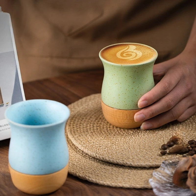 Mug à café vintage en grès avec soucoupe en bois - Céramique artisanale
