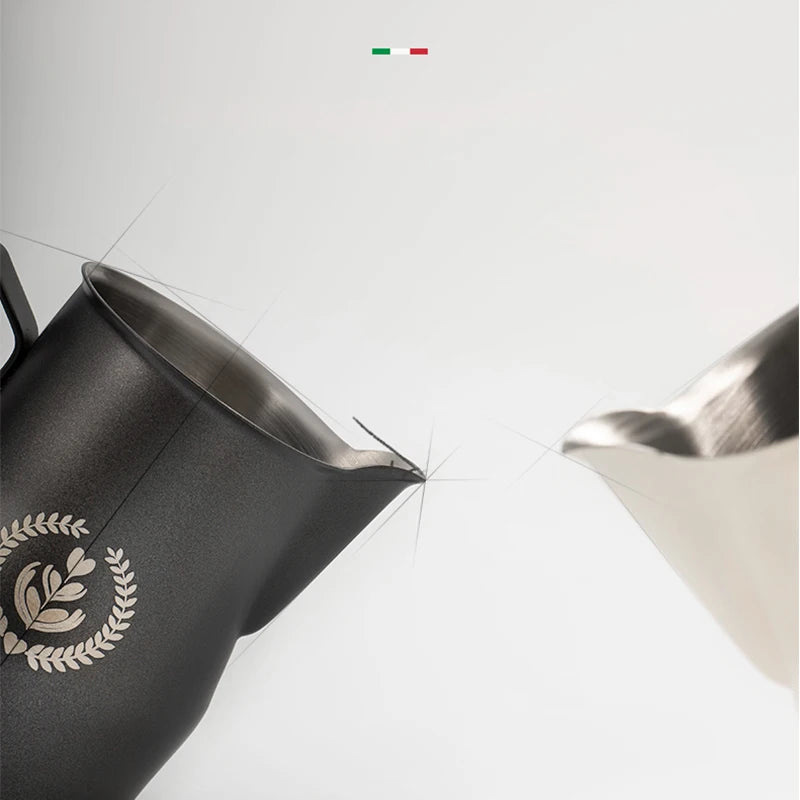 MUVNA Pichet à lait pour expresso, pichet moussant pour café 350/450 ml, tasse à bec verseur pointu