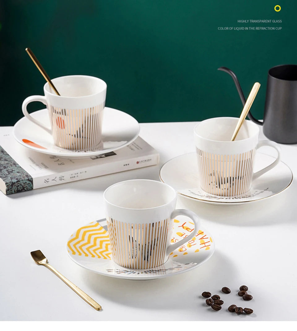 Ensemble tasse à café, soucoupe et plateau en céramique à reflet holographique mobile